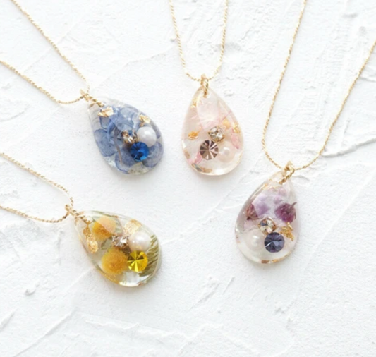 Birthday stone & dried flower necklace
