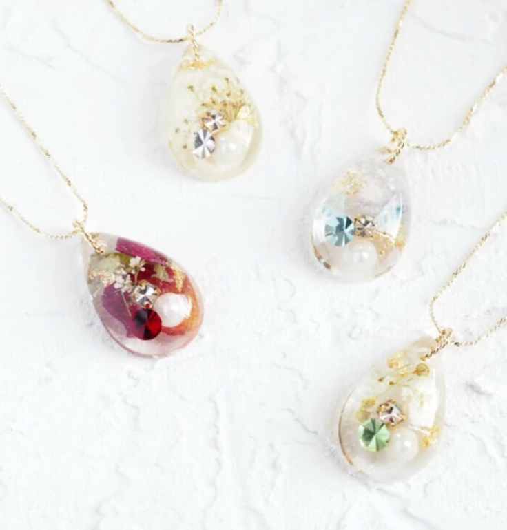 Birthday stone & dried flower necklace