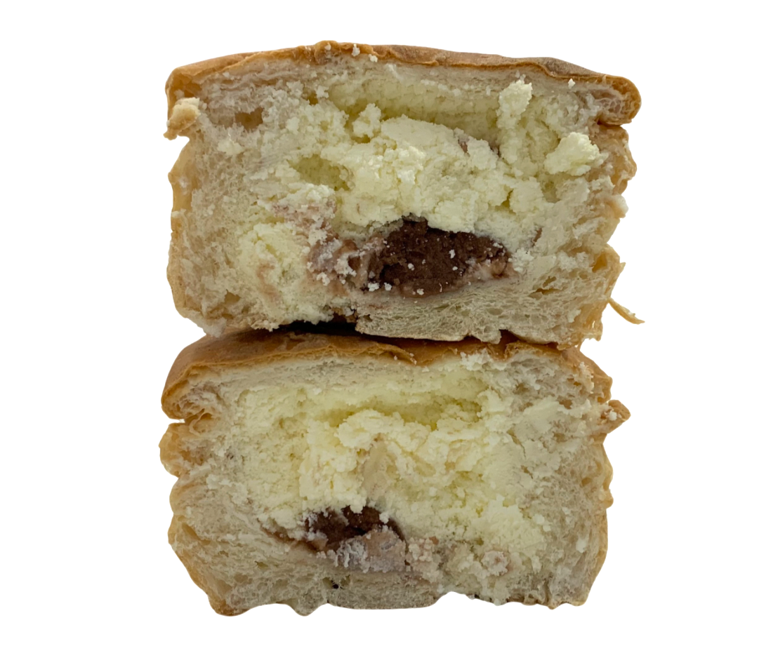 Red bean brown rice cream bun 5.3oz (152g)