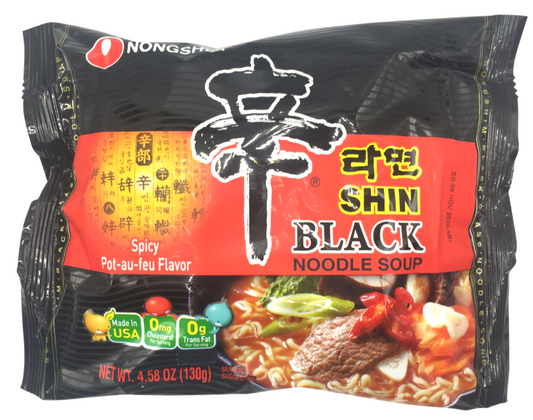 Nongshim Shin 黑辣牛肉骨汤拉面 4.58 盎司 4 包（520 克）🌶