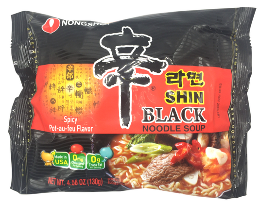 Nongshim Shin 黑辣牛肉骨汤拉面 4.5 盎司 10 包（1.3 公斤）🌶